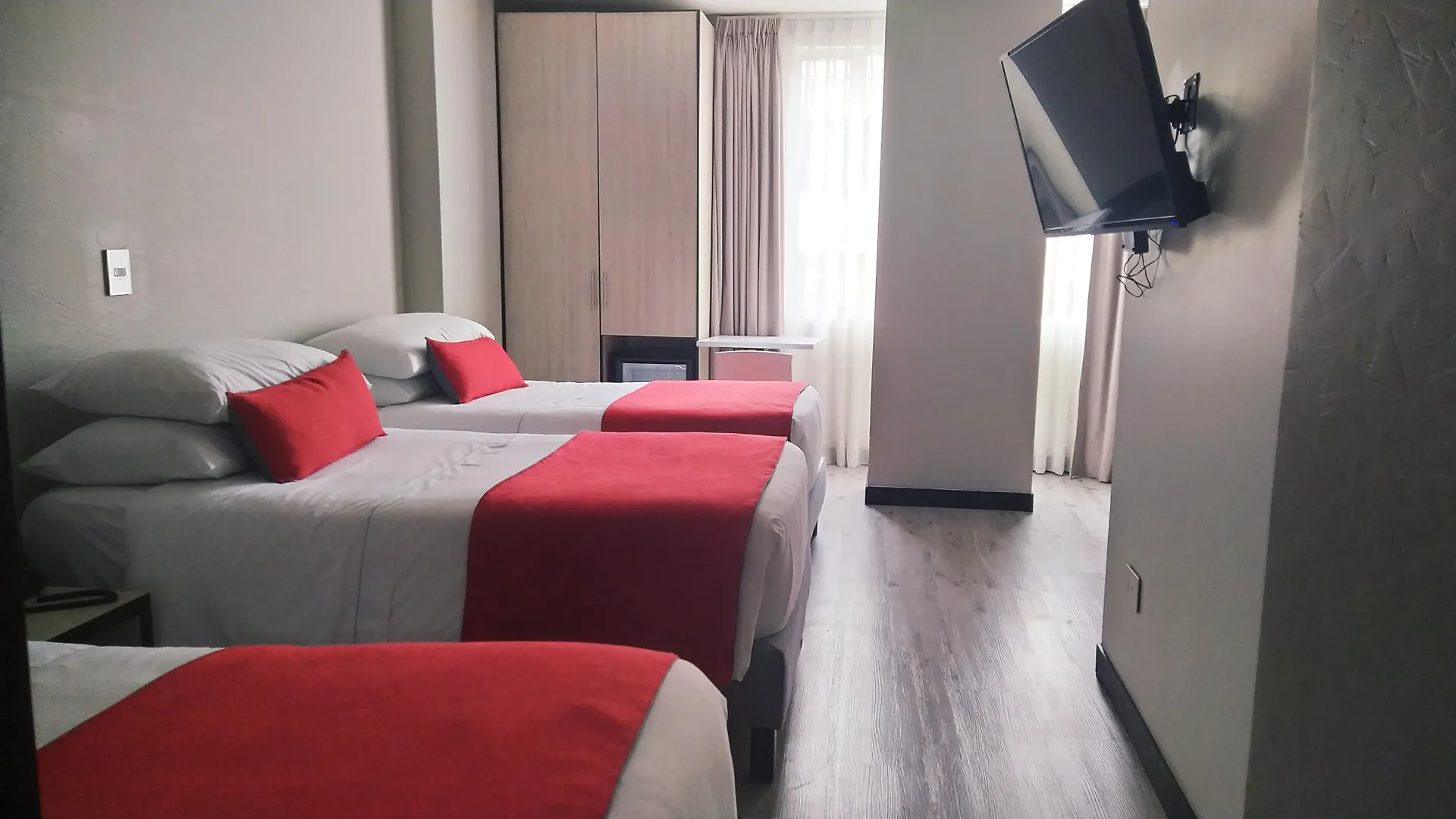 Hotel Wlh Silver Corferias Bogota 3*,