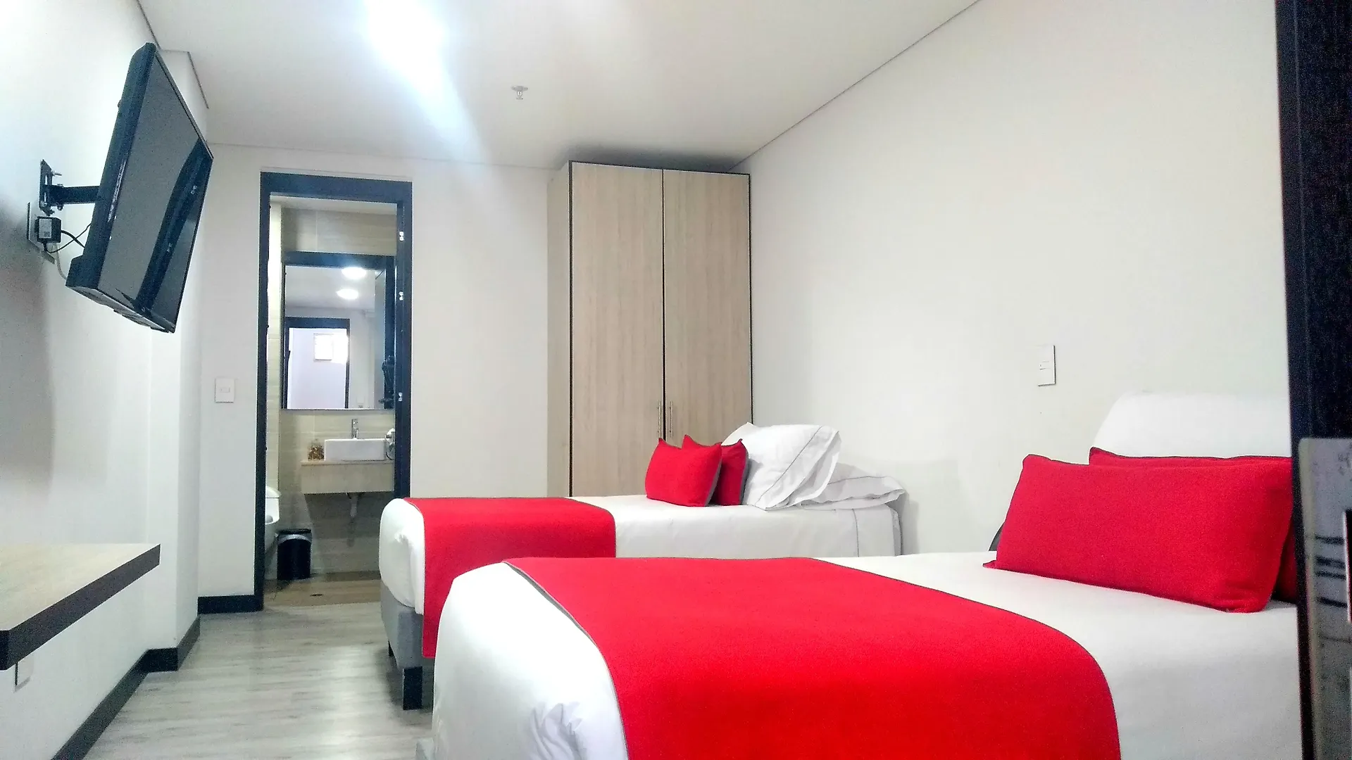 Hotel Wlh Silver Corferias Bogota Colombia