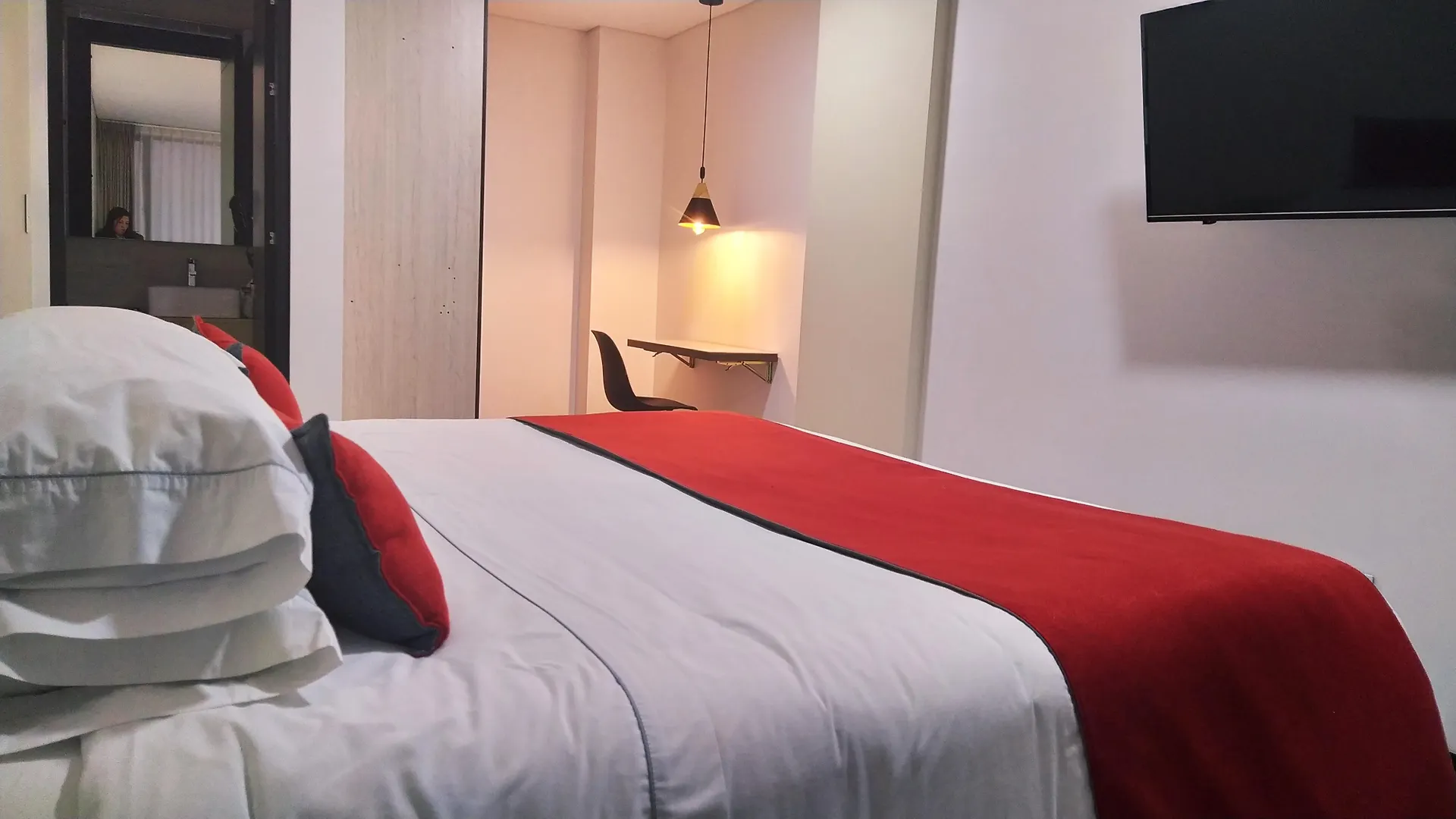 ***  Hotel Wlh Silver Corferias Bogota Colombia