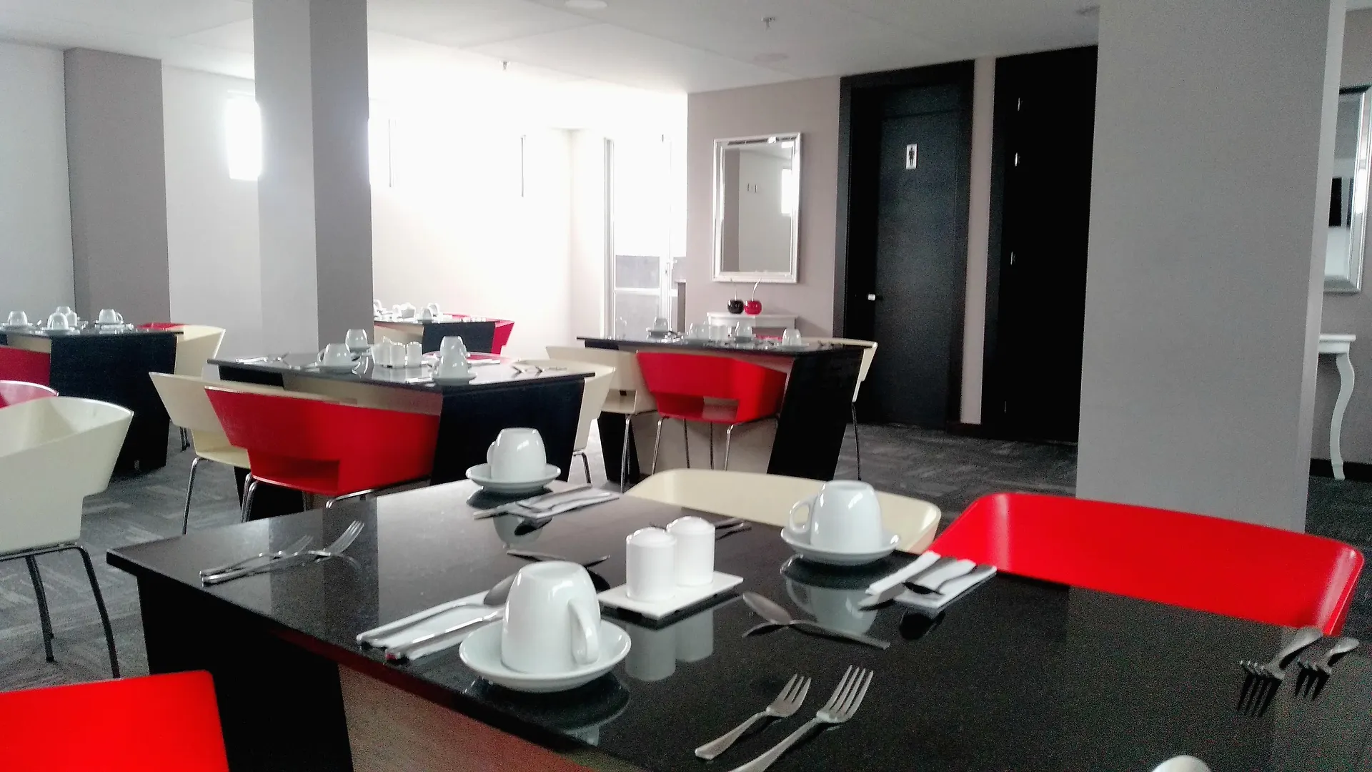 Hotel Wlh Silver Corferias Bogota