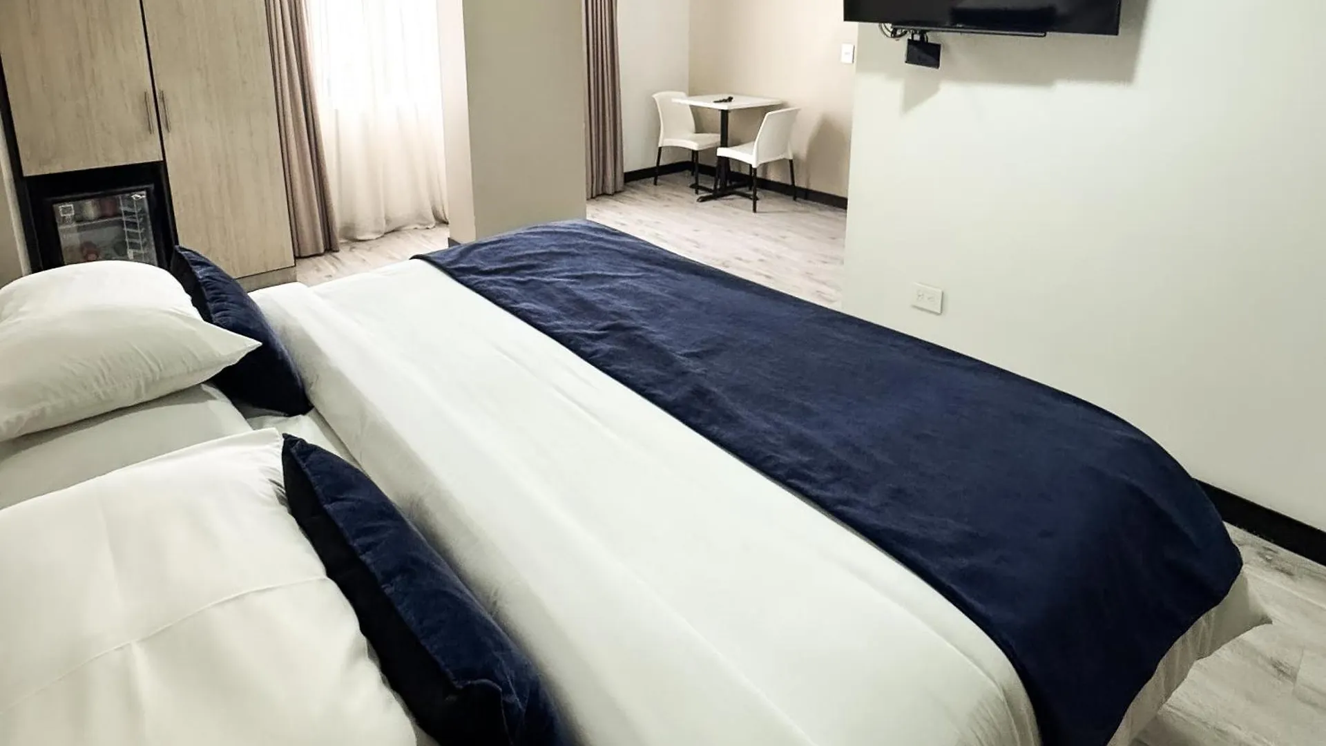 Hotel Wlh Silver Corferias Bogota