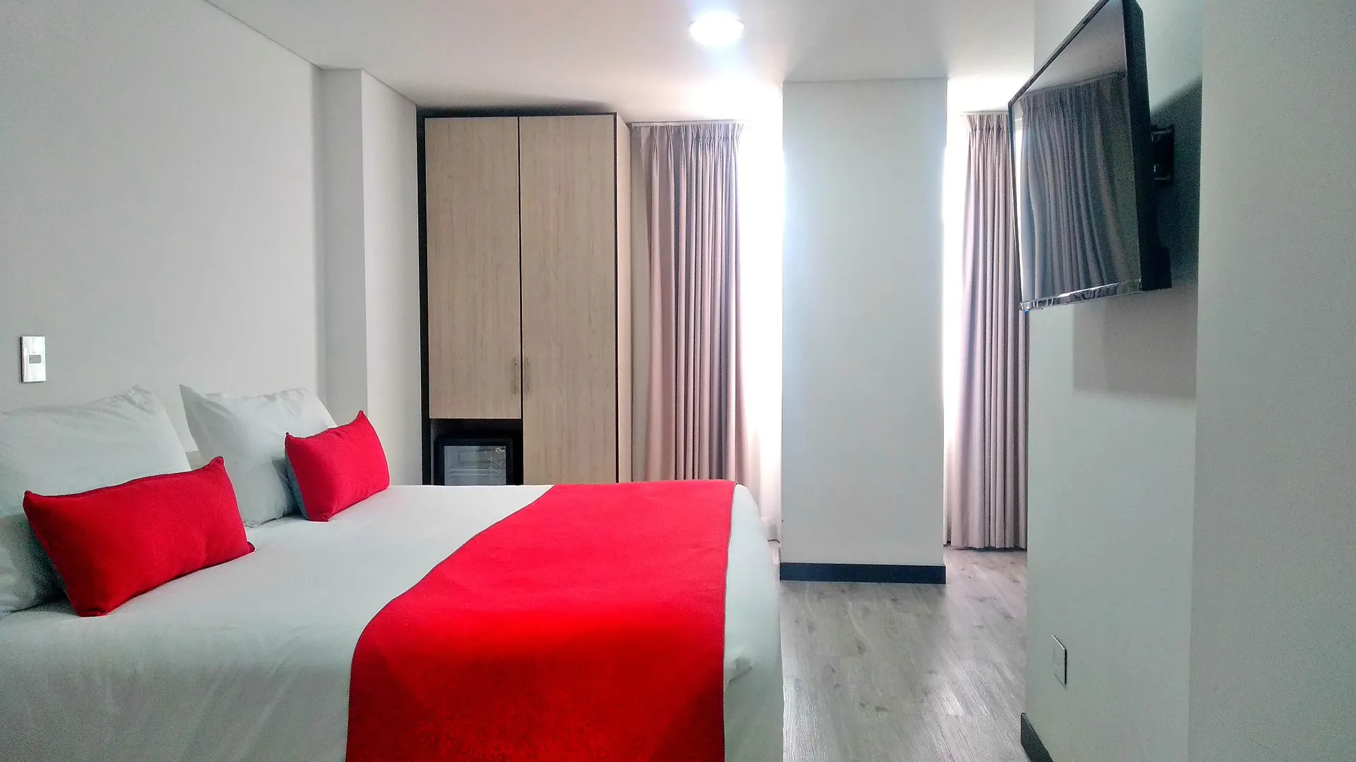 Hotel Wlh Silver Corferias Bogotá