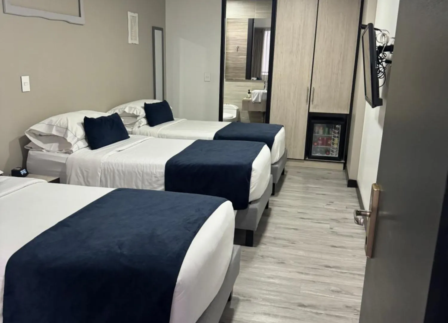 Hotel Wlh Silver Corferias Bogotá